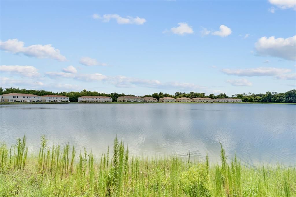 На продажу: $325,000 (3 спален, 2 ванн, 1781 Квадратных фут)