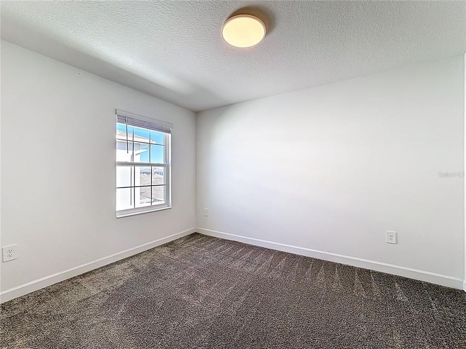 For Rent: $2,400 (3 beds, 2 baths, 1755 Square Feet)