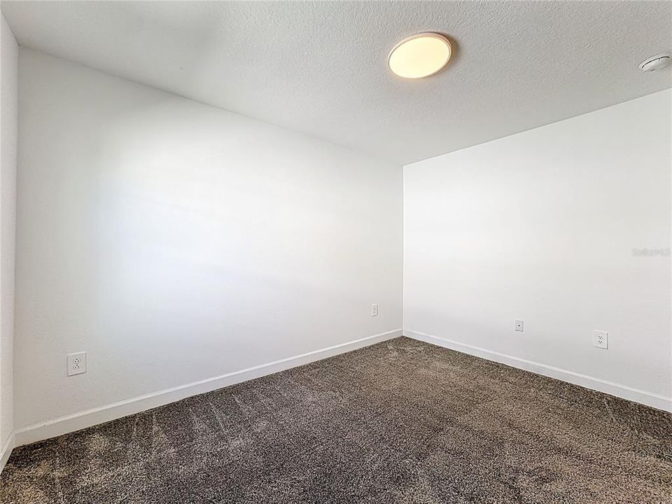 For Rent: $2,400 (3 beds, 2 baths, 1755 Square Feet)
