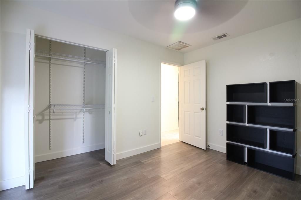 В аренду: $1,700 (2 спален, 2 ванн, 1245 Квадратных фут)