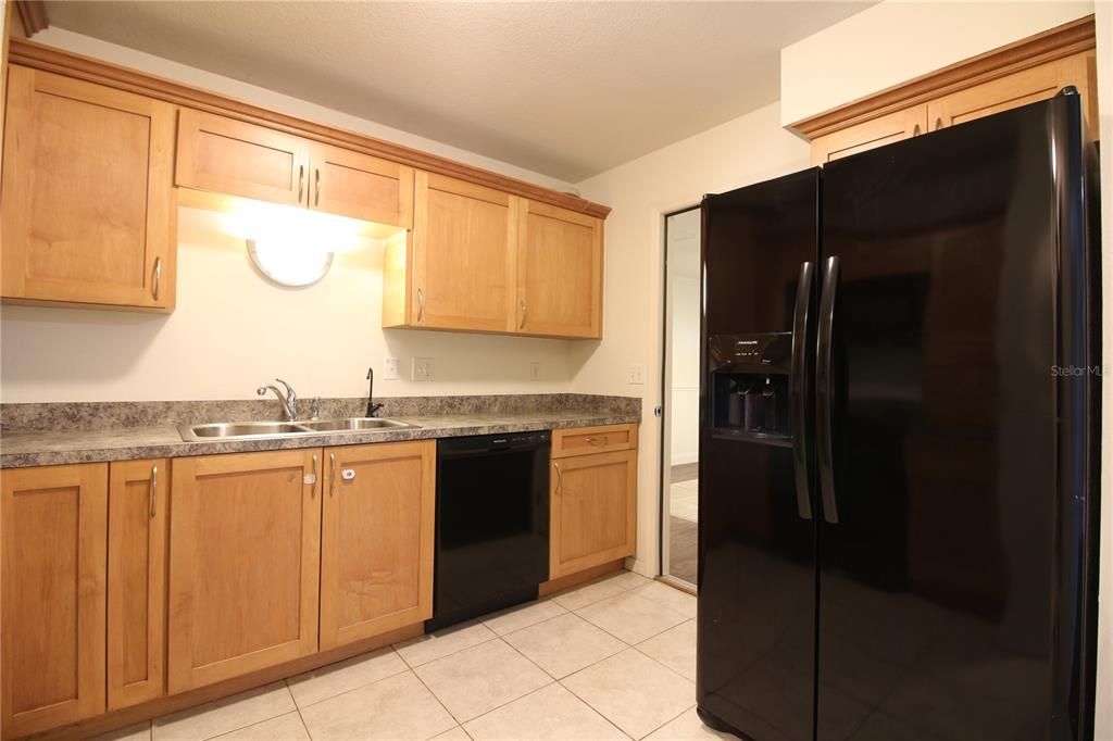 В аренду: $1,700 (2 спален, 2 ванн, 1245 Квадратных фут)