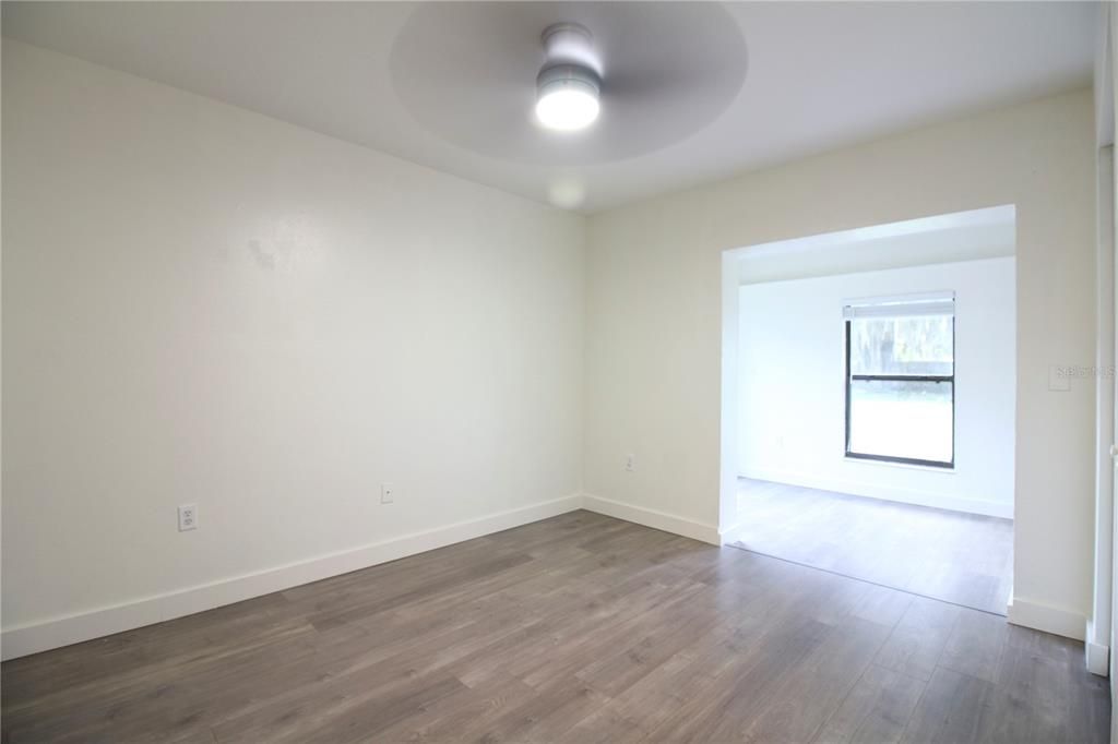 В аренду: $1,700 (2 спален, 2 ванн, 1245 Квадратных фут)