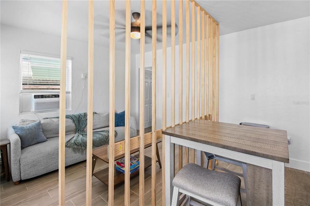 For Sale: $459,000 (2 beds, 2 baths, 875 Square Feet)