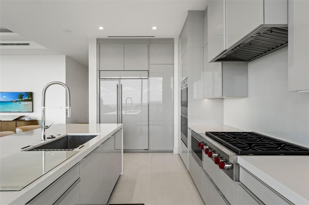 На продажу: $1,999,999 (2 спален, 2 ванн, 2154 Квадратных фут)