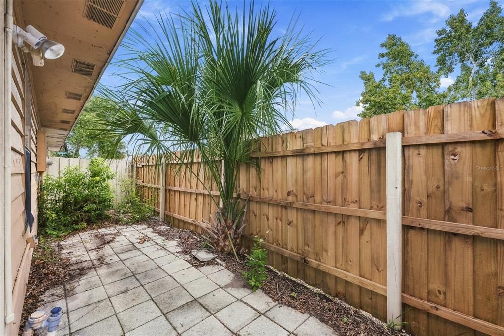 На продажу: $215,000 (3 спален, 2 ванн, 1159 Квадратных фут)
