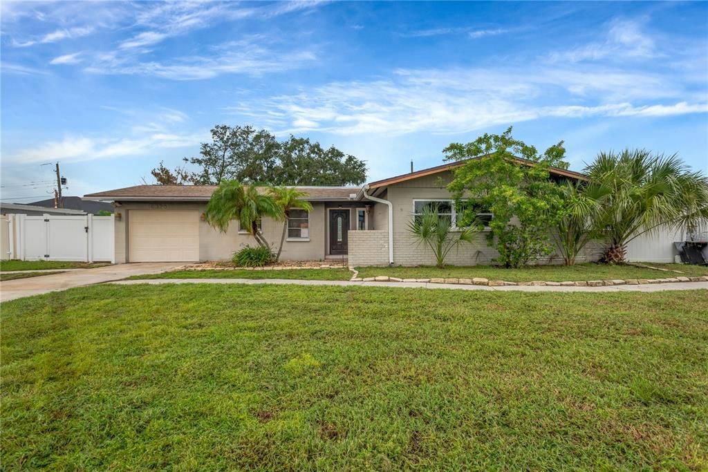En Venta: $189,900 (3 camas, 2 baños, 1785 Pies cuadrados)