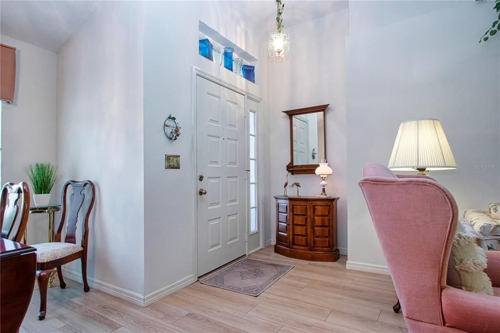 Activo con contrato: $279,900 (2 camas, 2 baños, 1790 Pies cuadrados)