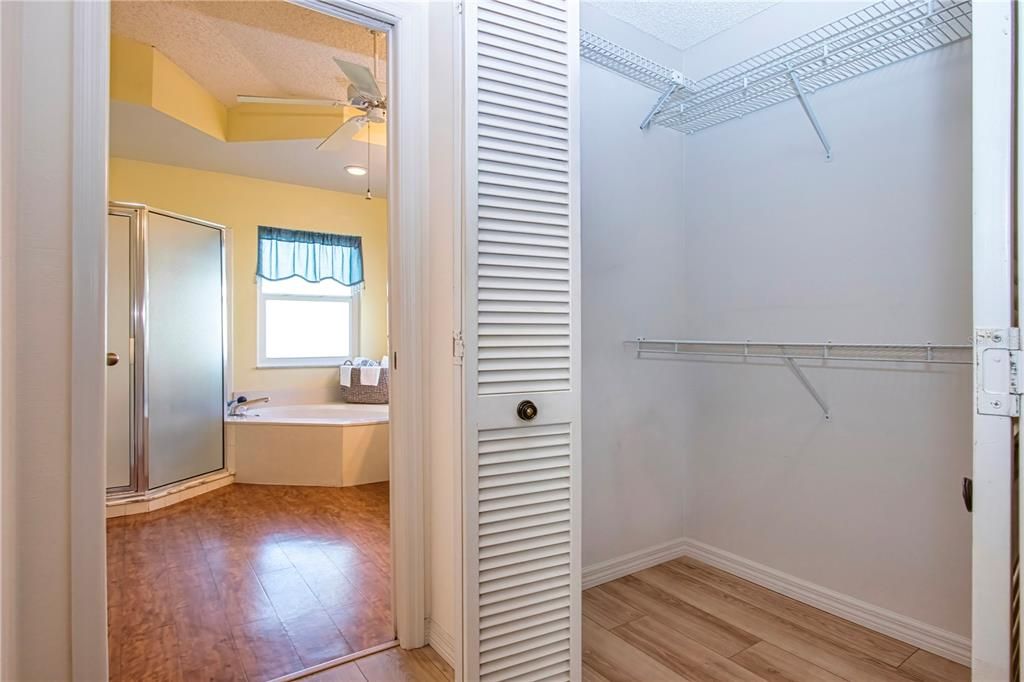 Activo con contrato: $279,900 (2 camas, 2 baños, 1790 Pies cuadrados)