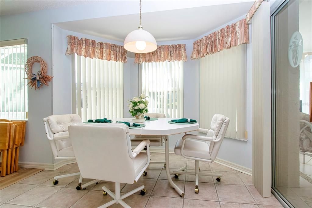 Activo con contrato: $279,900 (2 camas, 2 baños, 1790 Pies cuadrados)