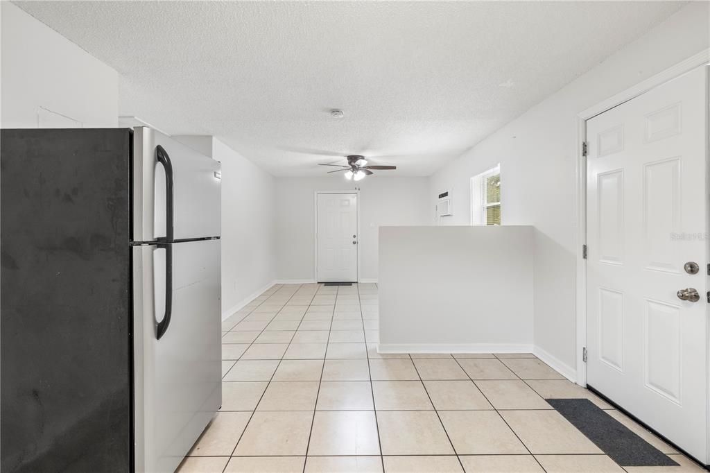 En Venta: $310,000 (4 camas, 0 baños, 1400 Pies cuadrados)
