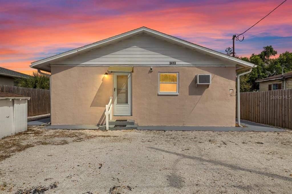 En Venta: $310,000 (4 camas, 0 baños, 1400 Pies cuadrados)