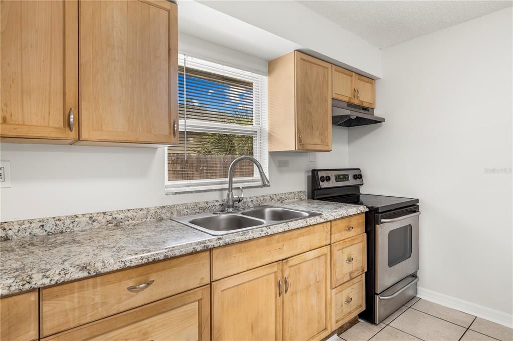 En Venta: $310,000 (4 camas, 0 baños, 1400 Pies cuadrados)