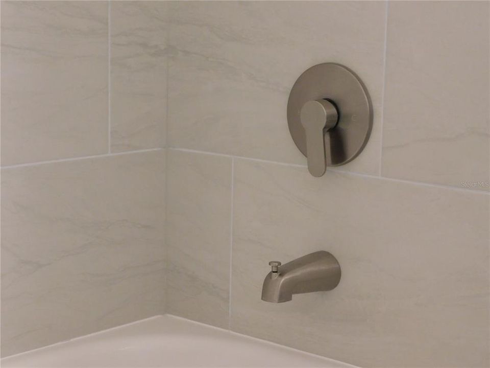 For Rent: $1,900 (2 beds, 2 baths, 1184 Square Feet)