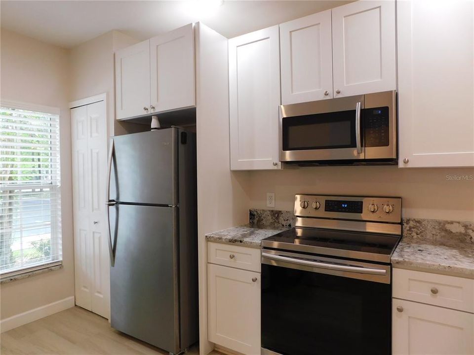 For Rent: $1,900 (2 beds, 2 baths, 1184 Square Feet)