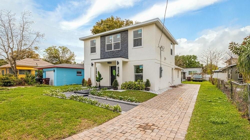 En Renta: $4,000 (4 camas, 3 baños, 2170 Pies cuadrados)