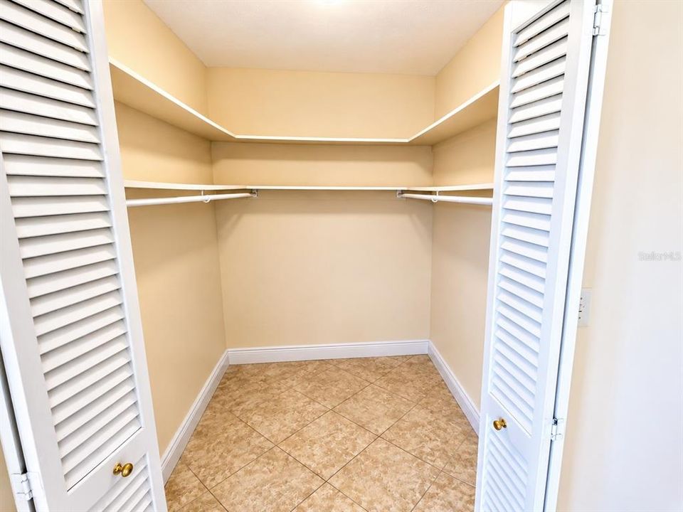 В аренду: $2,300 (3 спален, 2 ванн, 1651 Квадратных фут)
