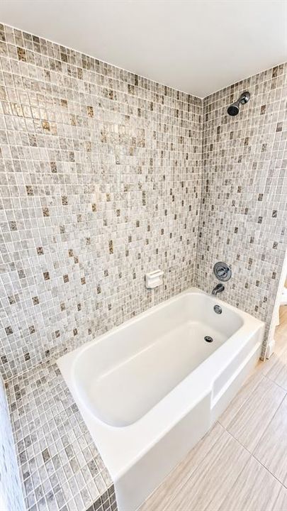 В аренду: $2,300 (3 спален, 2 ванн, 1651 Квадратных фут)