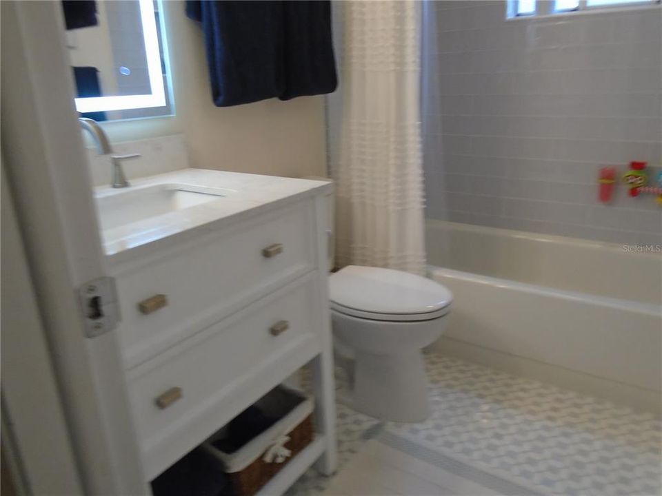 For Sale: $499,900 (3 beds, 2 baths, 1316 Square Feet)