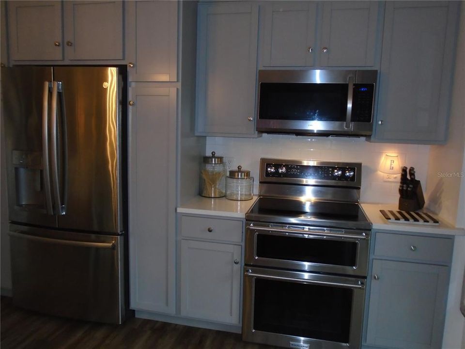 For Sale: $499,900 (3 beds, 2 baths, 1316 Square Feet)