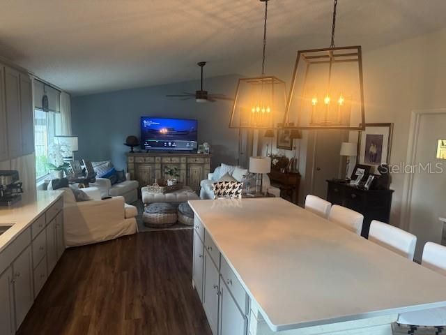 For Sale: $499,900 (3 beds, 2 baths, 1316 Square Feet)