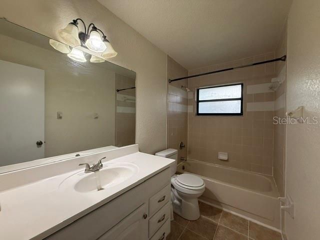 В аренду: $1,850 (3 спален, 2 ванн, 1288 Квадратных фут)