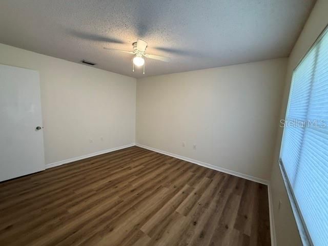 В аренду: $1,850 (3 спален, 2 ванн, 1288 Квадратных фут)