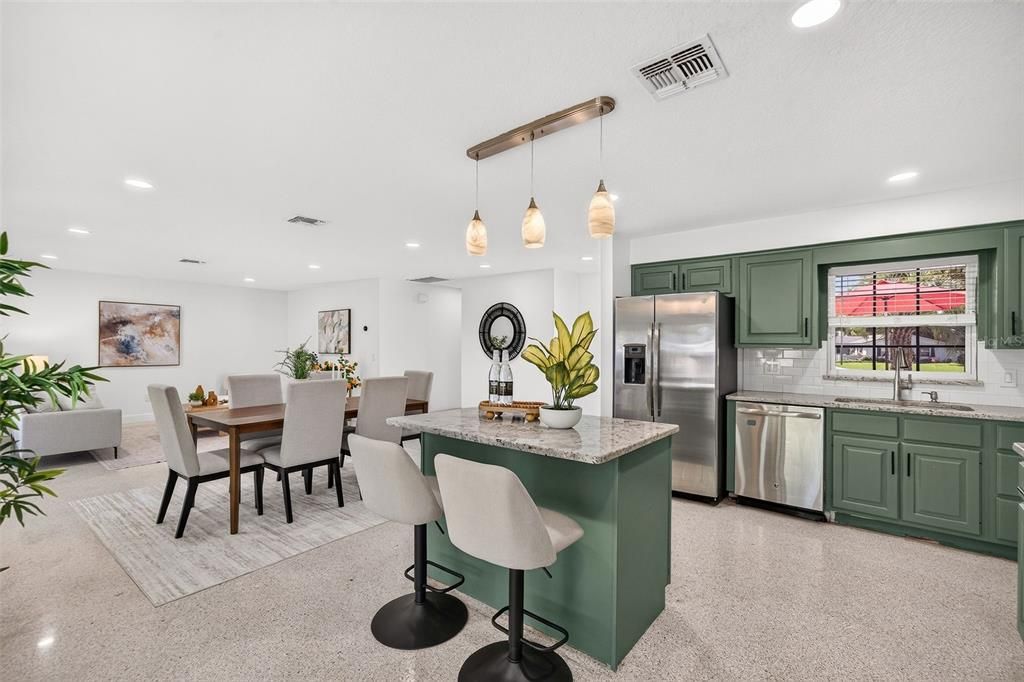 For Sale: $399,000 (3 beds, 2 baths, 1389 Square Feet)