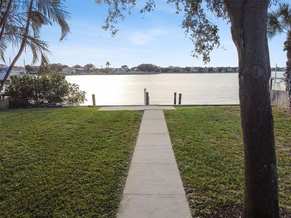 En Venta: $1,249,000 (0.22 acres)