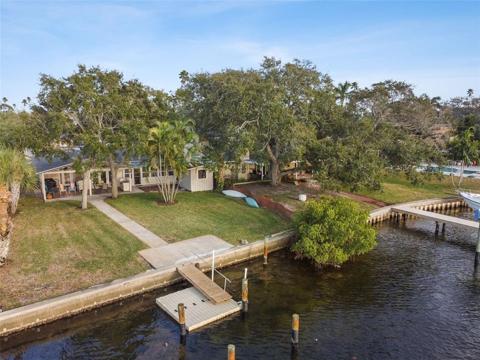 En Venta: $1,249,000 (0.22 acres)