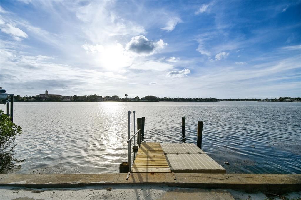 En Venta: $1,249,000 (0.22 acres)