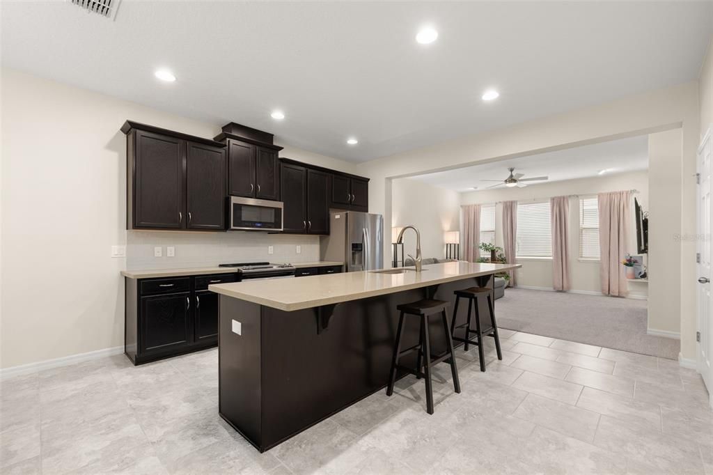 En Venta: $399,000 (3 camas, 2 baños, 1626 Pies cuadrados)