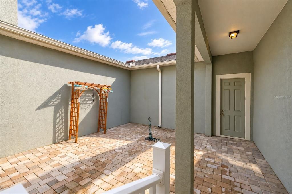 En Venta: $399,000 (3 camas, 2 baños, 1626 Pies cuadrados)
