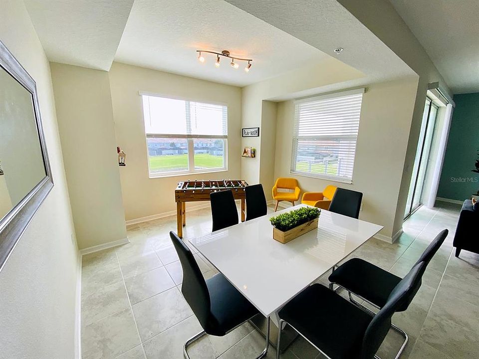 En Venta: $295,000 (2 camas, 2 baños, 1186 Pies cuadrados)
