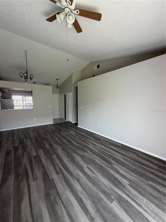 For Rent: $1,550 (2 beds, 2 baths, 952 Square Feet)