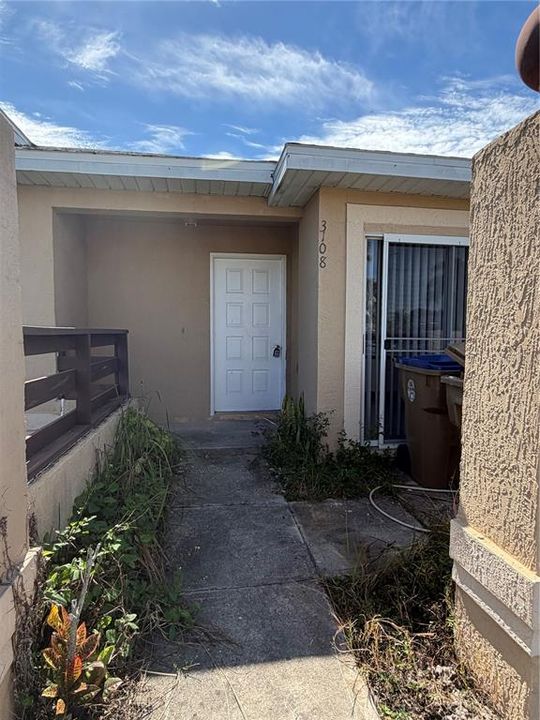 For Rent: $1,550 (2 beds, 2 baths, 952 Square Feet)