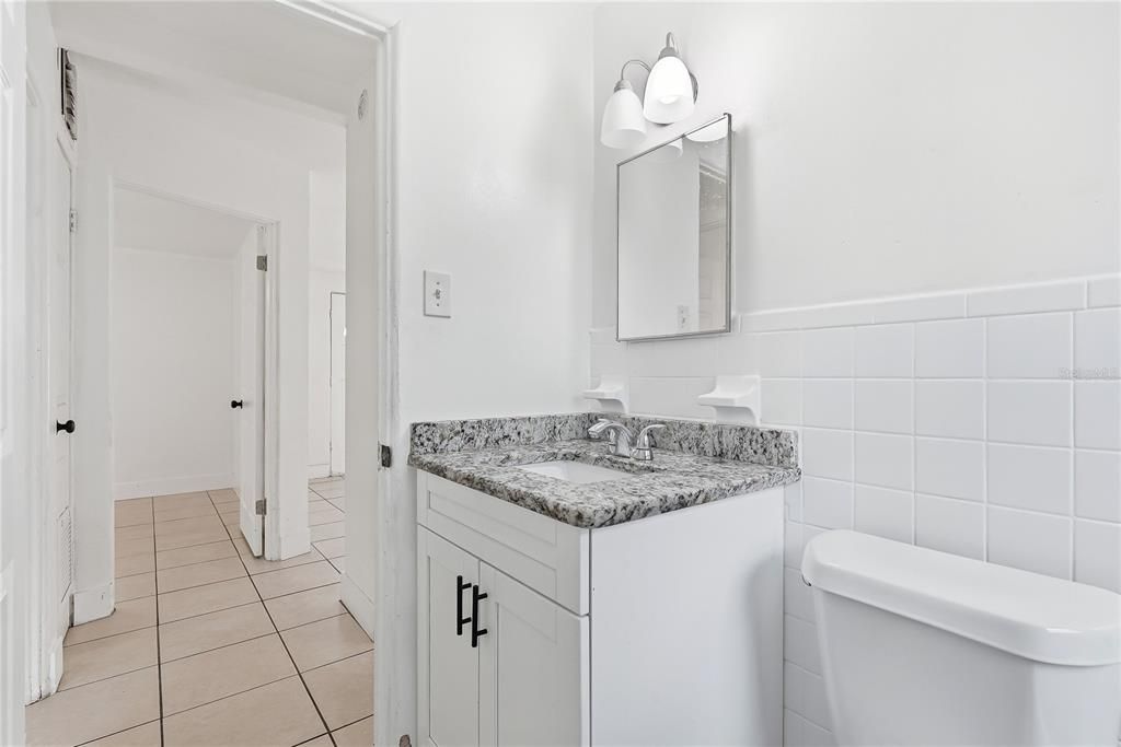 For Sale: $185,000 (3 beds, 1 baths, 908 Square Feet)