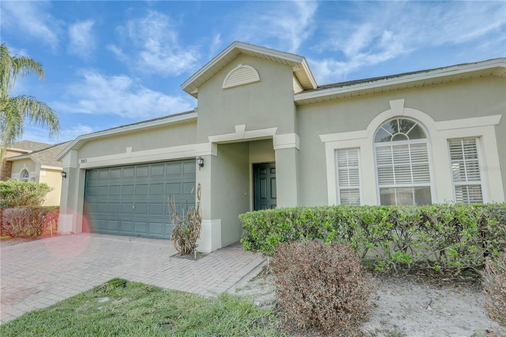For Rent: $2,795 (3 beds, 2 baths, 2053 Square Feet)