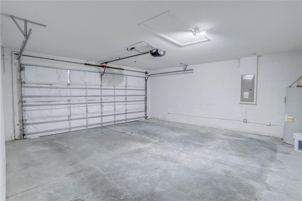 For Rent: $2,795 (3 beds, 2 baths, 2053 Square Feet)