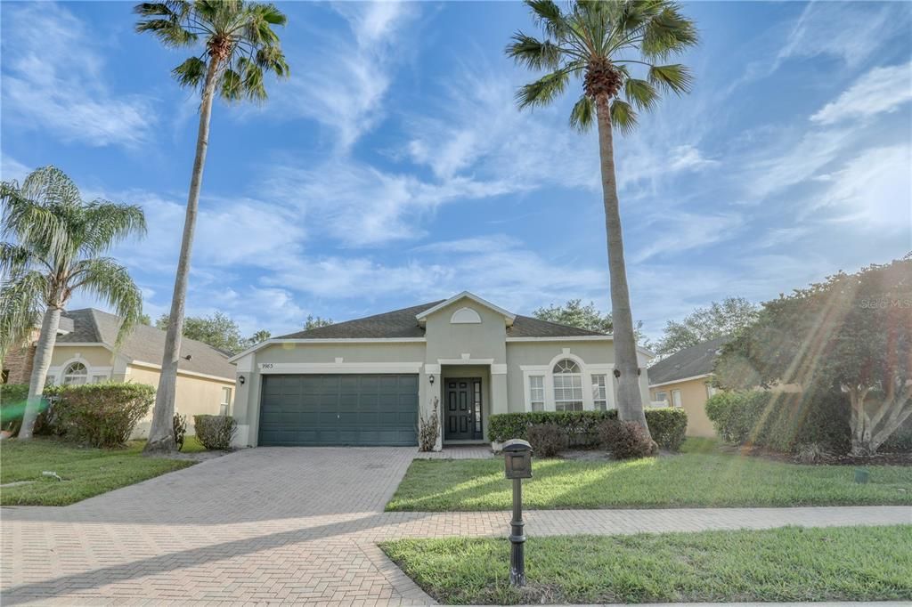 For Rent: $2,795 (3 beds, 2 baths, 2053 Square Feet)