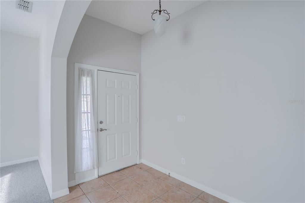 For Rent: $2,795 (3 beds, 2 baths, 2053 Square Feet)