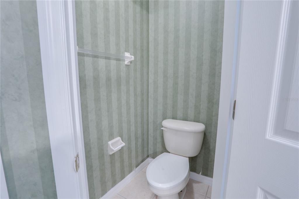 For Rent: $2,795 (3 beds, 2 baths, 2053 Square Feet)