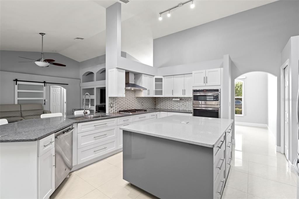 For Sale: $675,000 (4 beds, 3 baths, 2697 Square Feet)