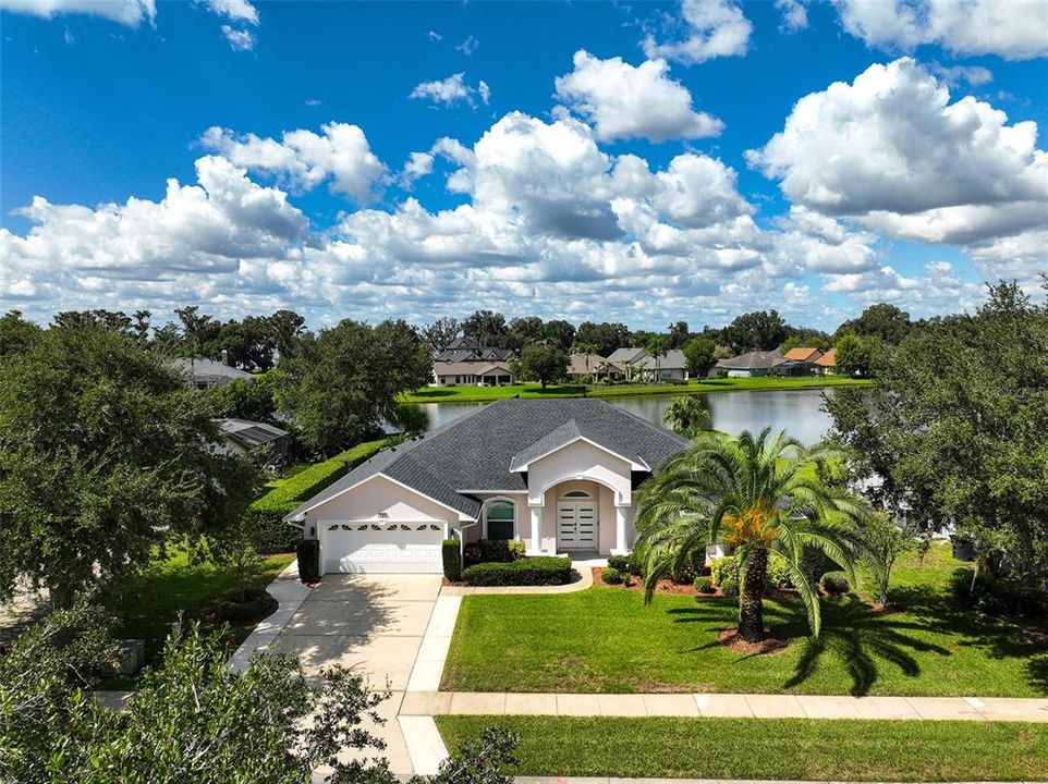 For Sale: $675,000 (4 beds, 3 baths, 2697 Square Feet)