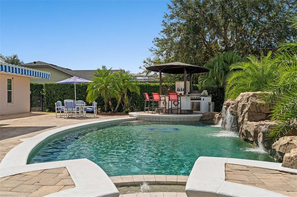 For Sale: $675,000 (4 beds, 3 baths, 2697 Square Feet)