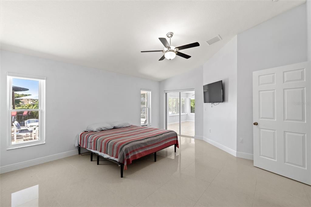 For Sale: $675,000 (4 beds, 3 baths, 2697 Square Feet)