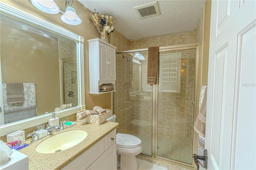 En Venta: $1,399,000 (6 camas, 3 baños, 4225 Pies cuadrados)