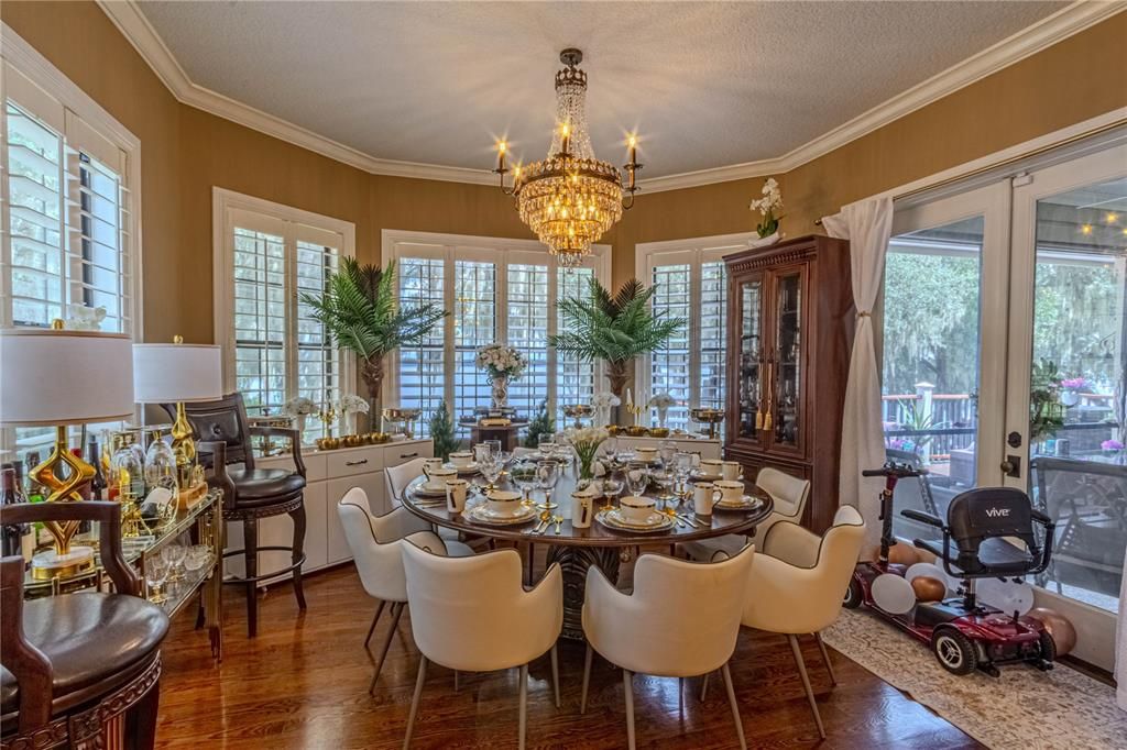 En Venta: $1,399,000 (6 camas, 3 baños, 4225 Pies cuadrados)