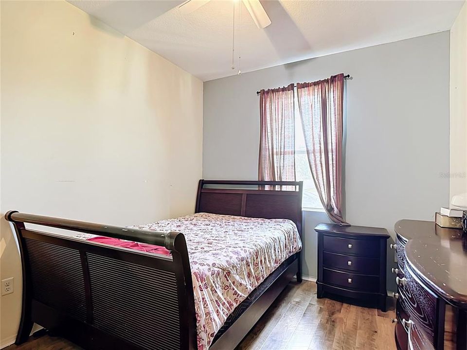 En Venta: $365,000 (3 camas, 2 baños, 1894 Pies cuadrados)