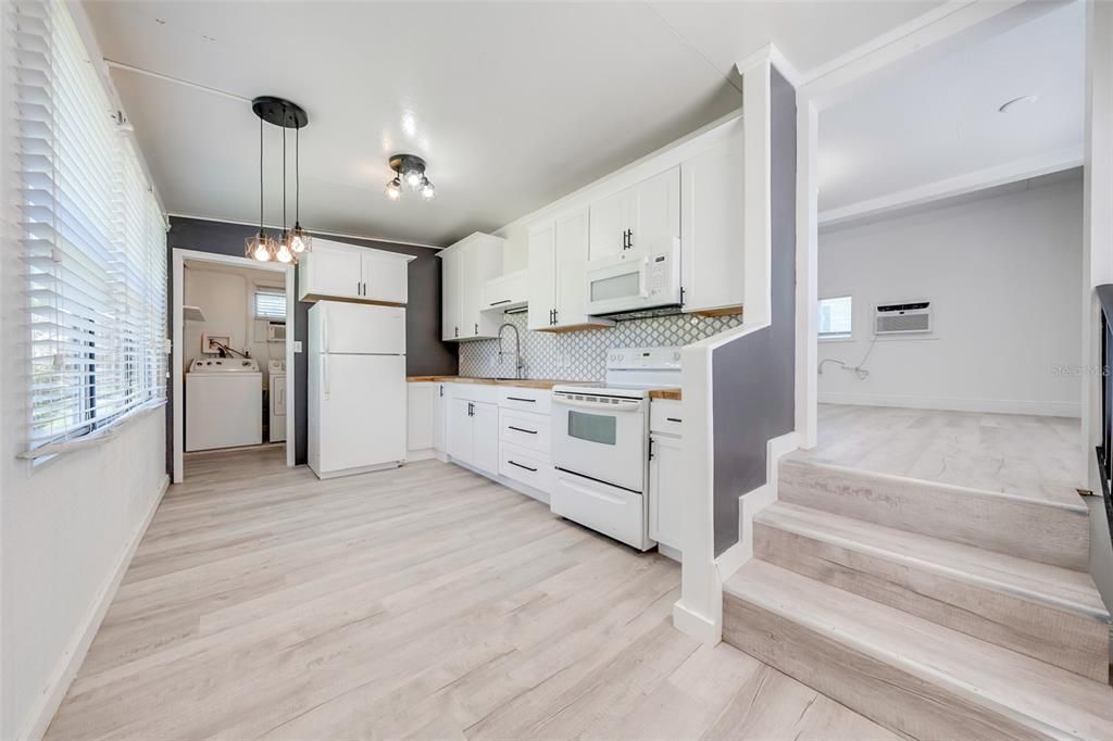 На продажу: $120,000 (1 спален, 1 ванн, 616 Квадратных фут)