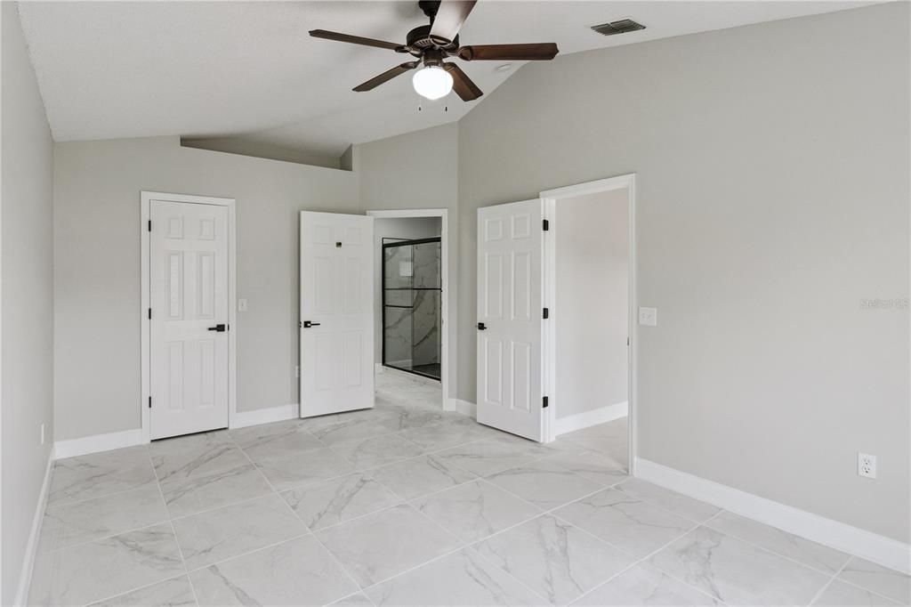 For Sale: $320,000 (4 beds, 2 baths, 1652 Square Feet)